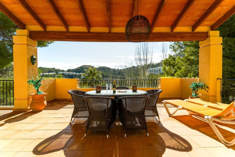 Altea Hills 3BR House with Private Garden House in Marina Baixa