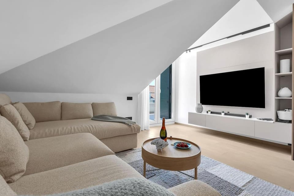 Penthouse Nikolina-50m to beach! - Makarska Exklusiv Apartment in Makarska