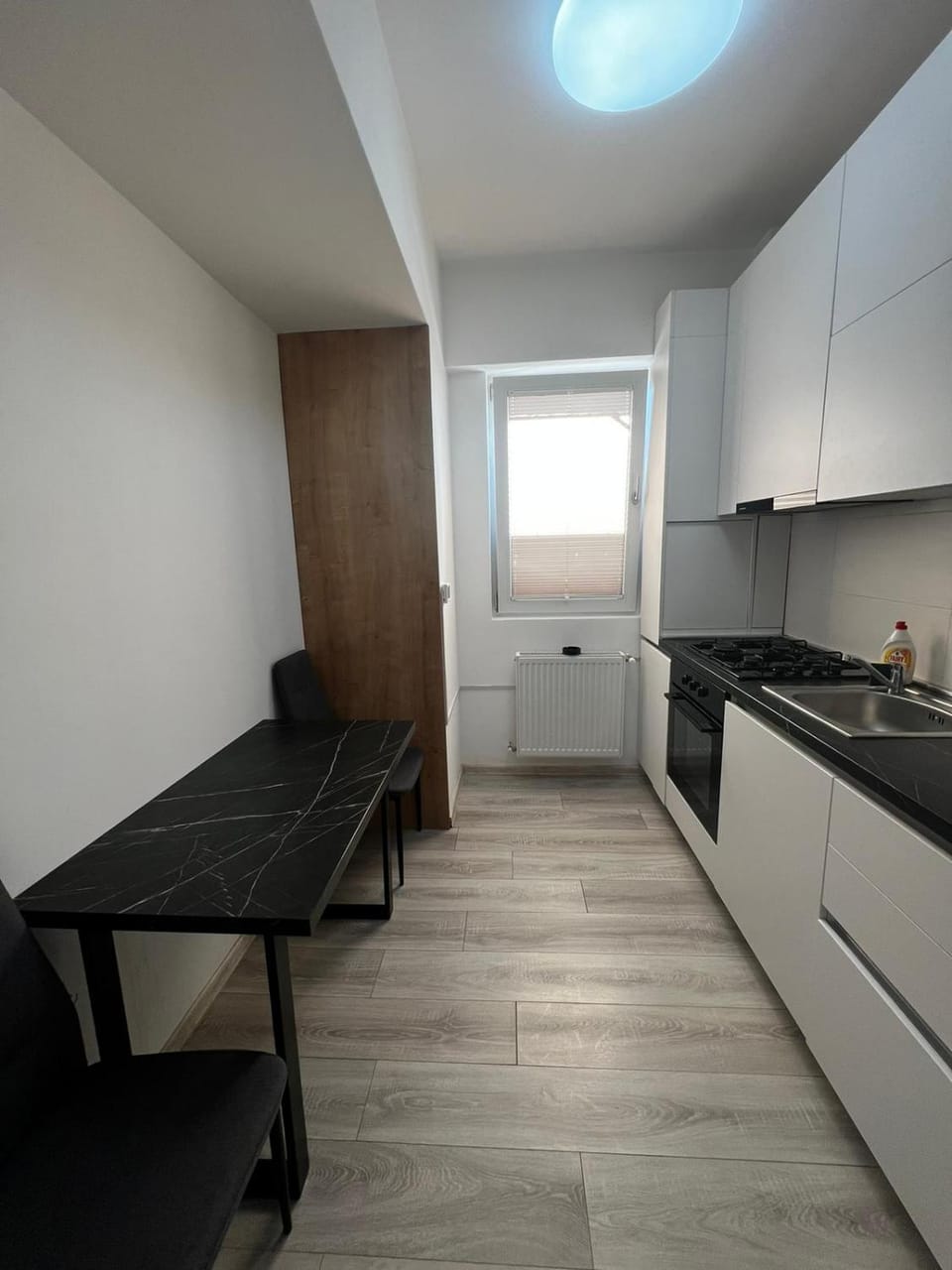 Kitchen or kitchenette, Dining area, pet friendly, stove