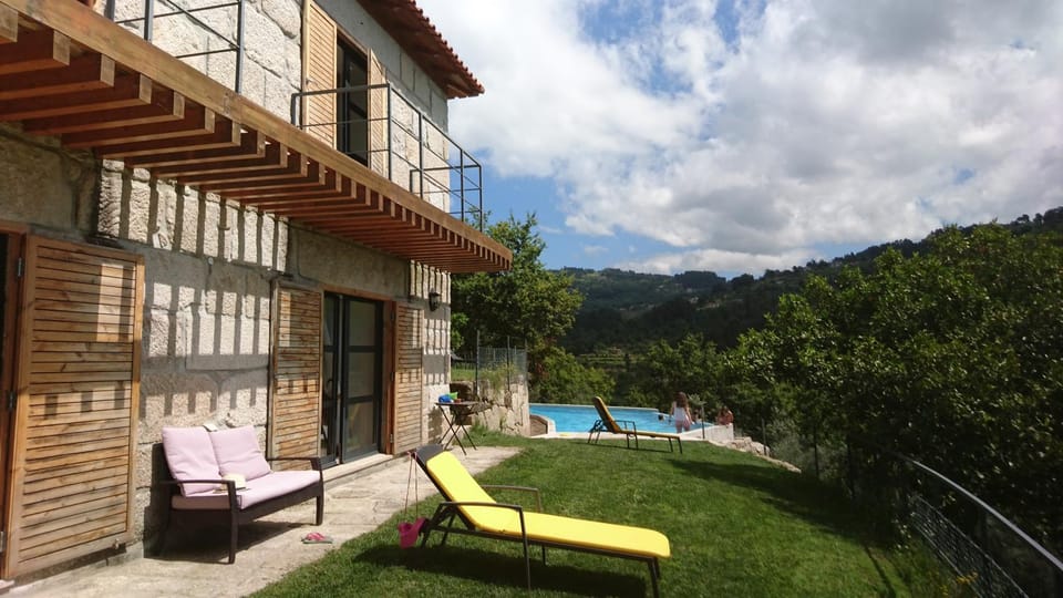 Facade/entrance, Spring, Day, Summer, Garden, Garden, Photo of the whole room, On site, Garden view, Garden view, Pool view, Pool view, Swimming pool, young children, young children, older children, older children, group of guests, group of guests, Family, Family