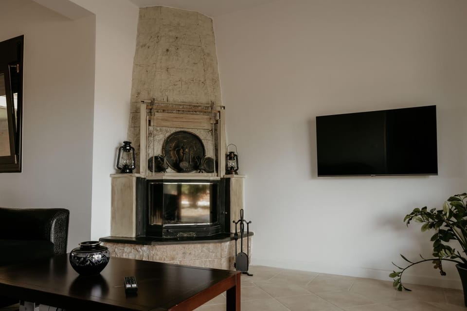 TV and multimedia, Evening entertainment, flat iron