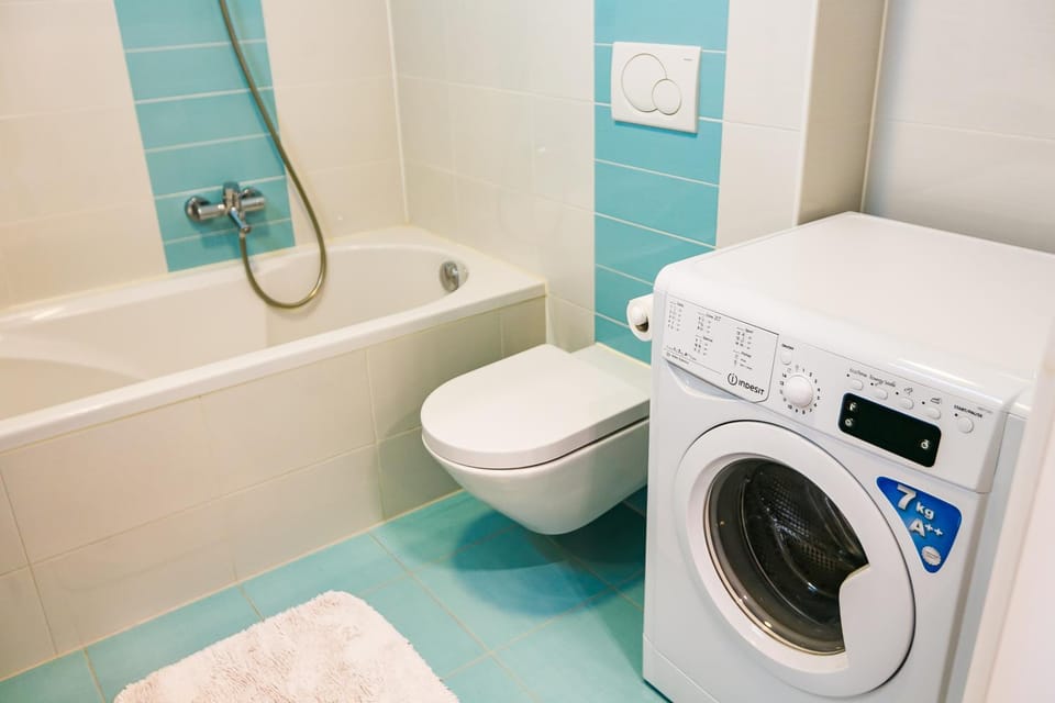 Toilet, Bathroom, Bath, washing machine