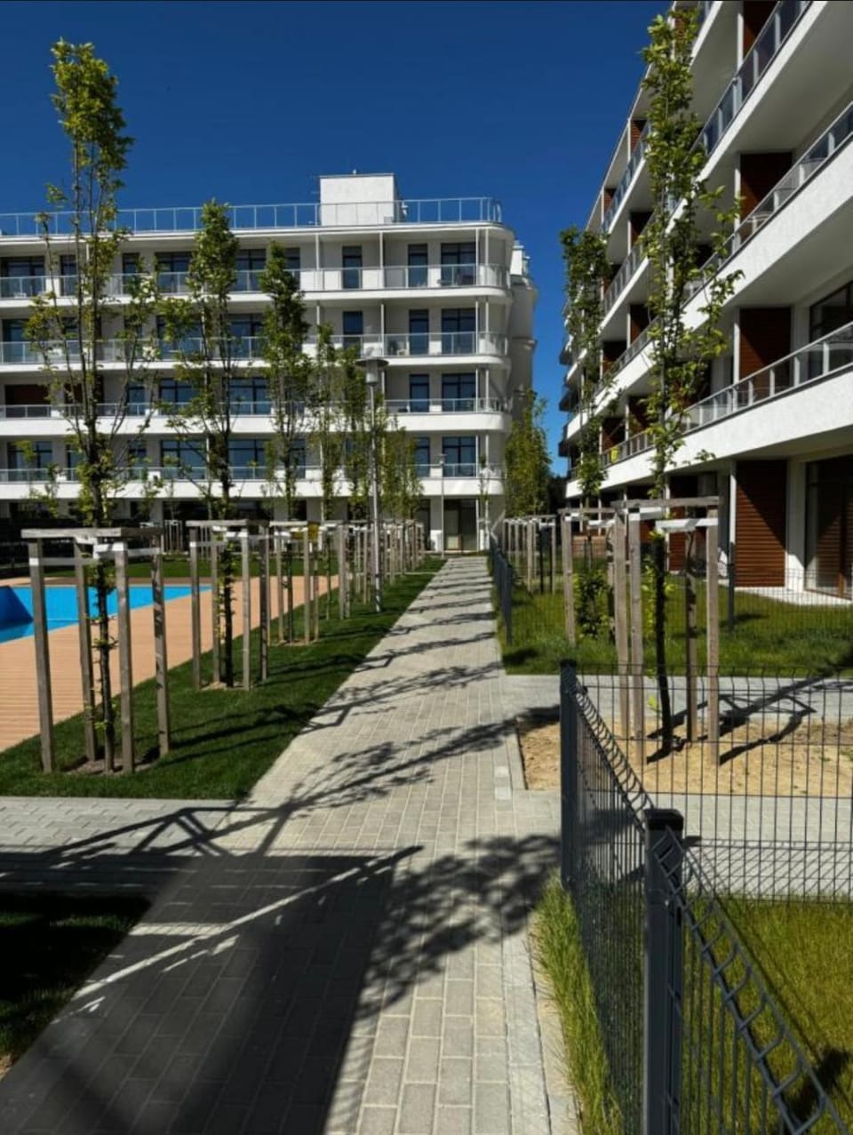 Property building, Garden, Swimming pool