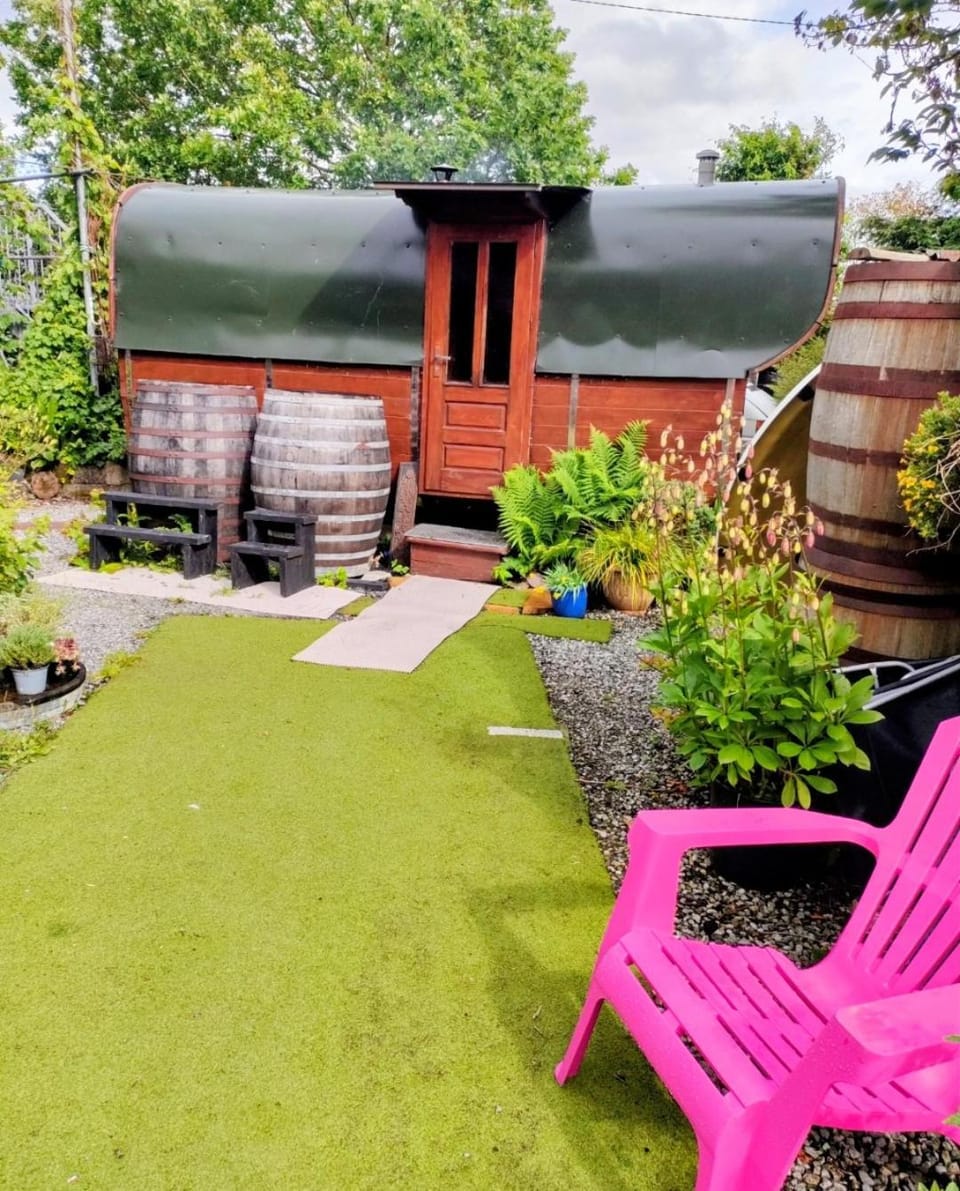 Hidden Hearts Self Catering Accommodation & Hottub Apartment in Co. Tipperary, Ireland