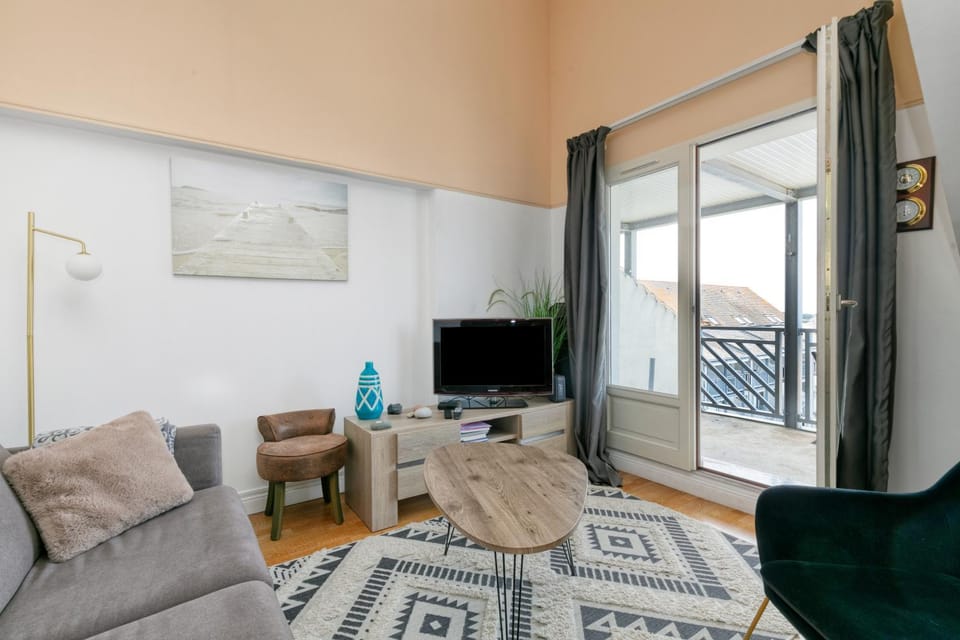 Property building, Living room