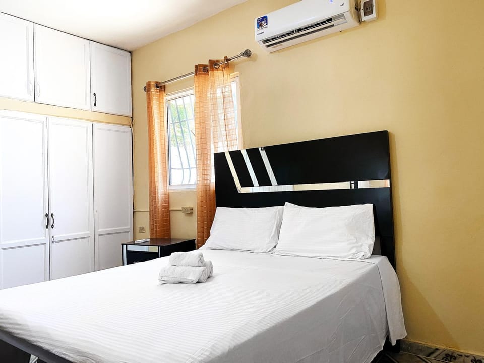 Guest House A&H - Boca Chica Beach & Airport Apartment in Boca Chica