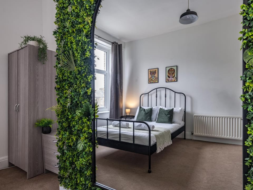 Large Group Central Apartment Apartment in Newcastle upon Tyne