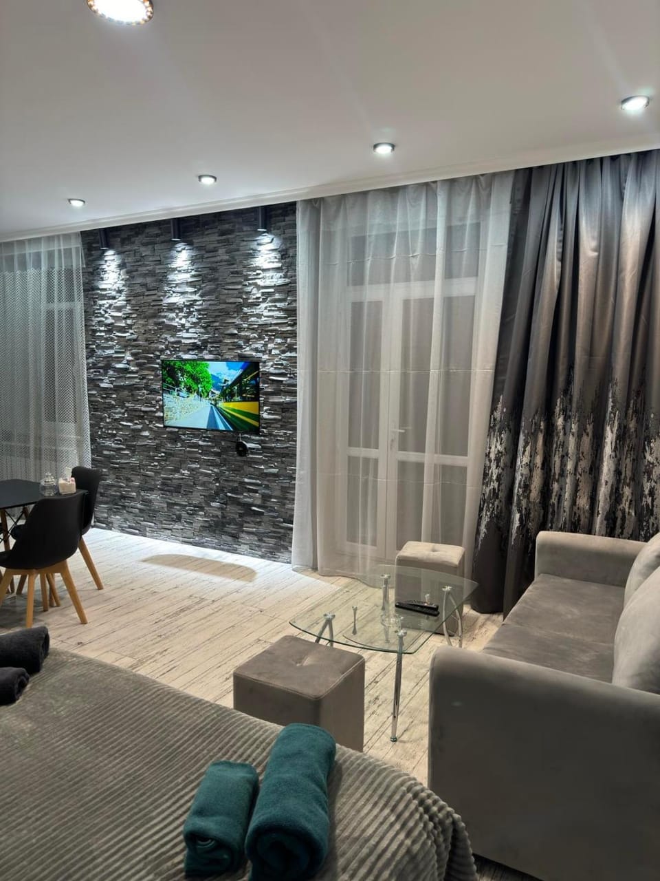 TV and multimedia, Living room, Seating area