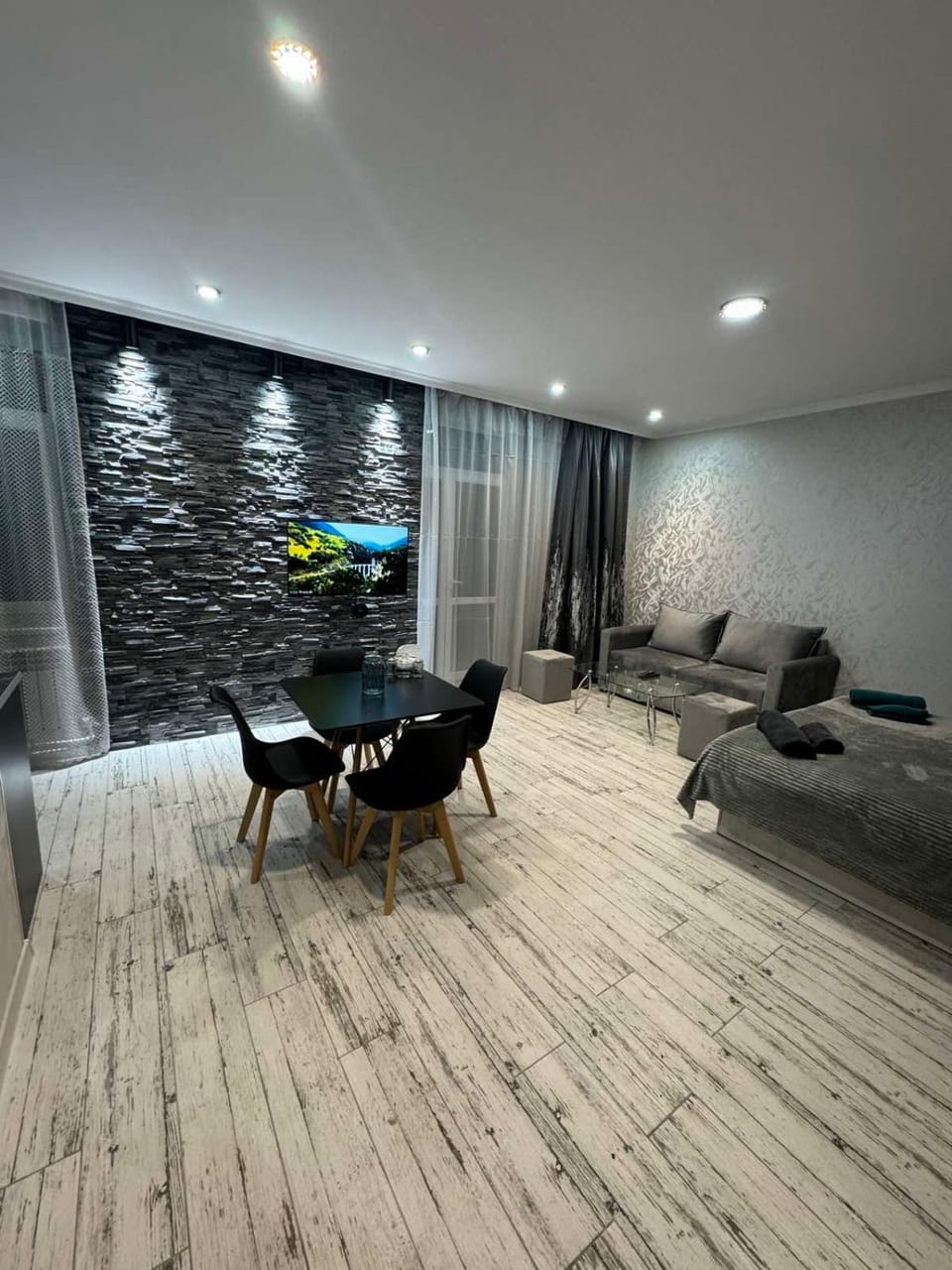 Living room, Photo of the whole room, Bedroom