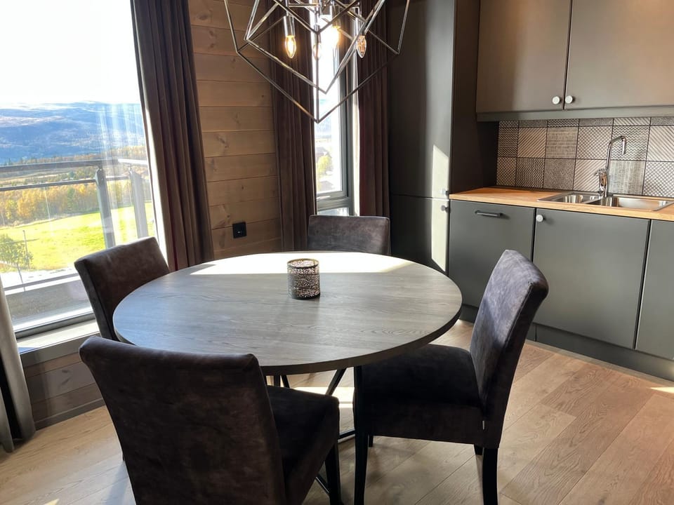 Riddertunets utsikt til Slettefjell Apartment in Innlandet