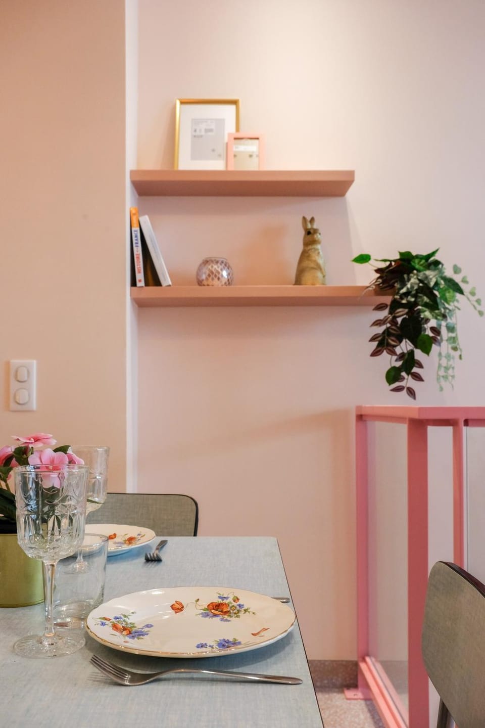 Decorative detail, Dining area