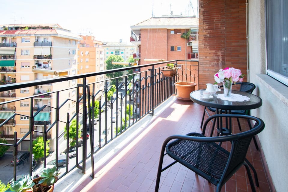 Property building, Balcony/Terrace