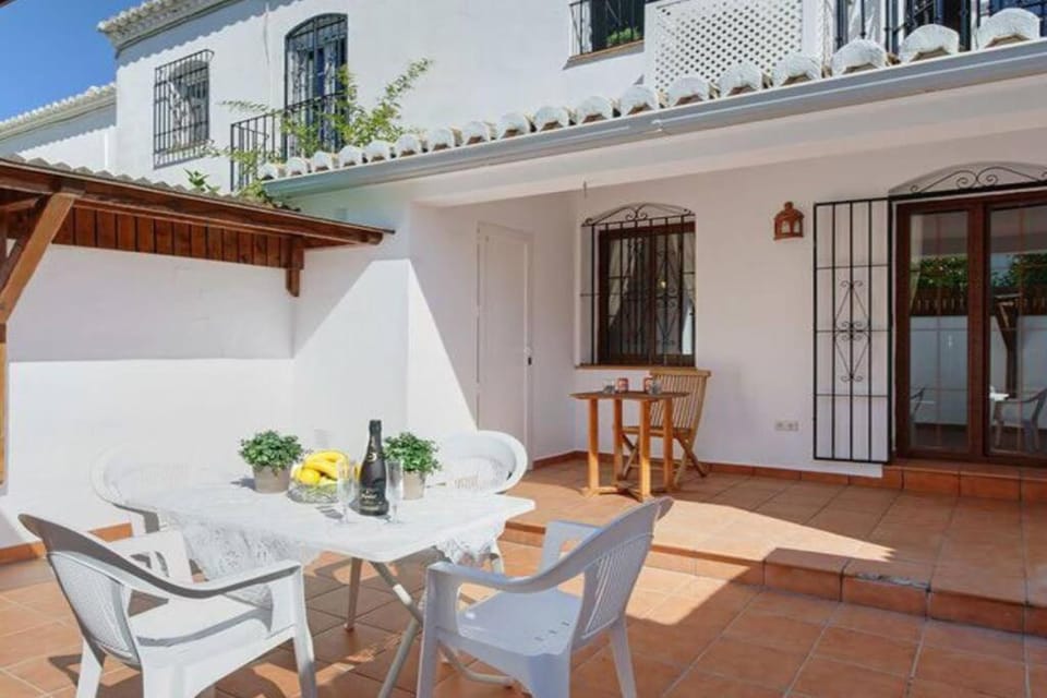 Bright 2 Bedroom townhouse House in Fuengirola