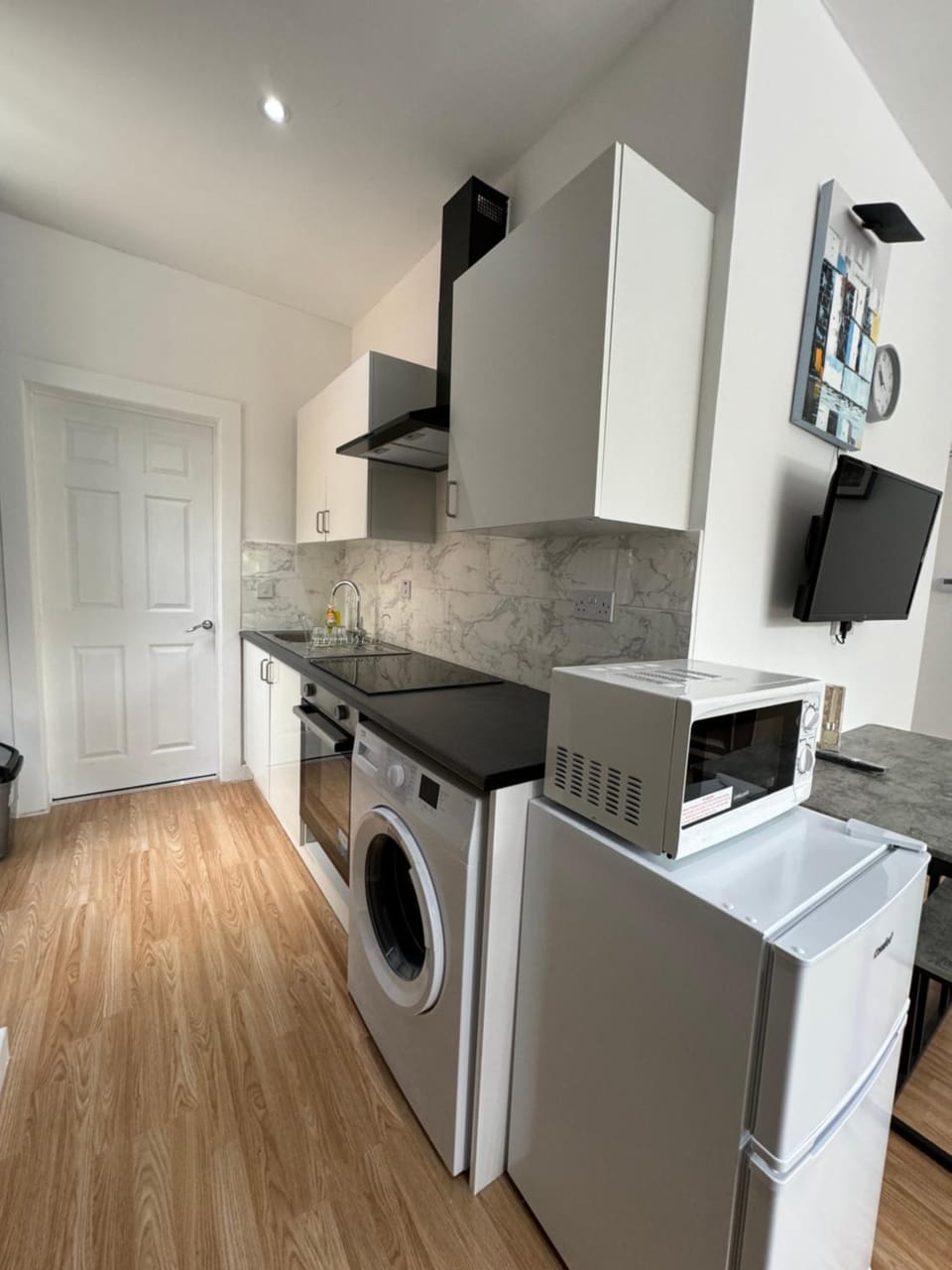 Kitchen or kitchenette, pet friendly, toaster, washing machine