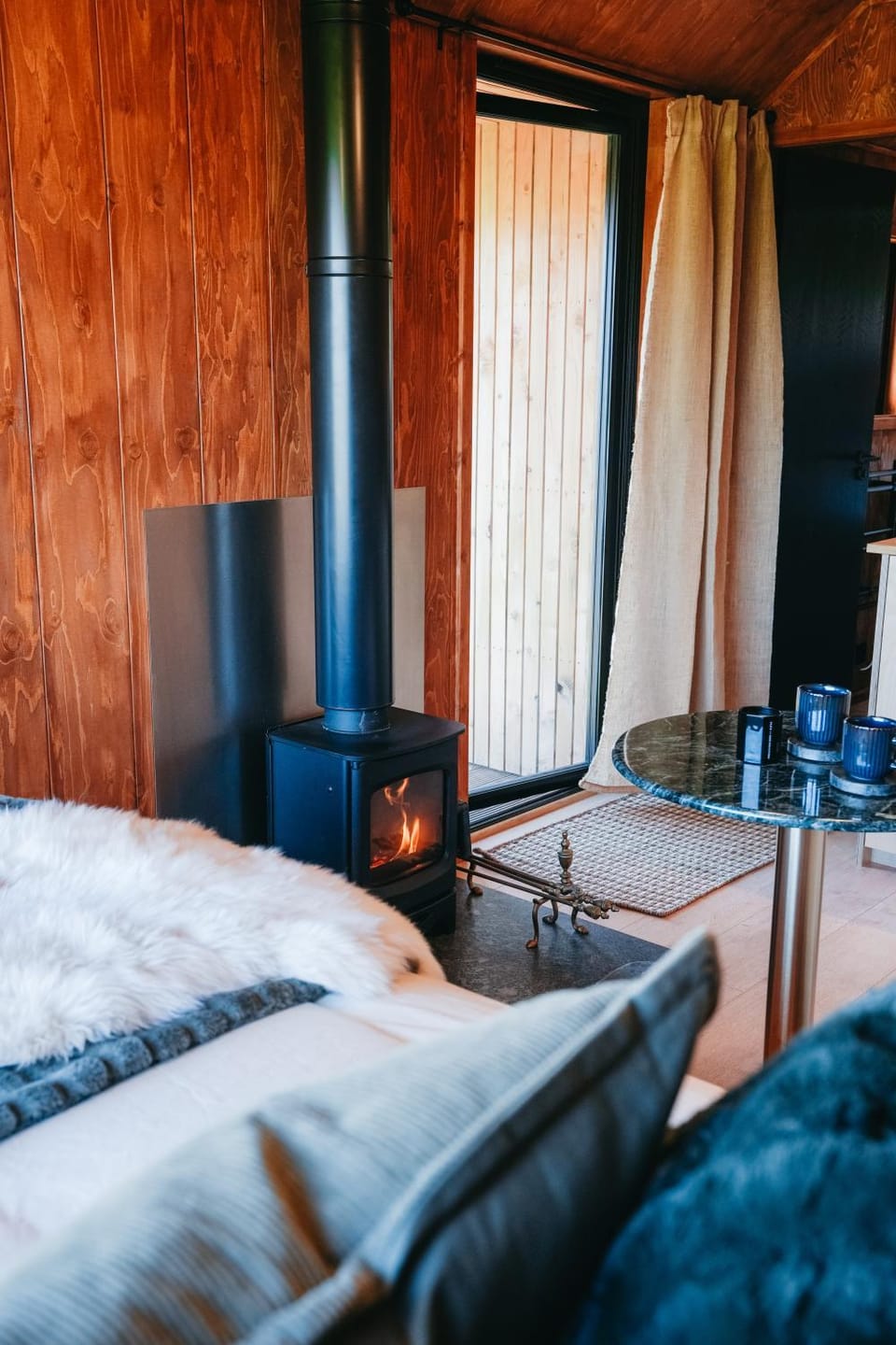 ARA Cabin - Mêl Cabin in Wales