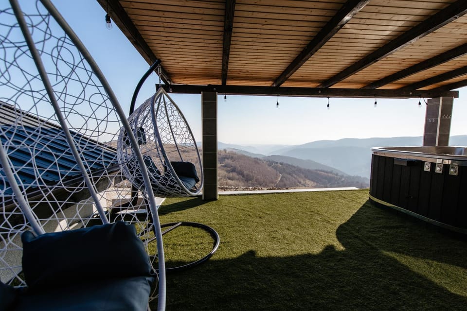 Seating area, Mountain view