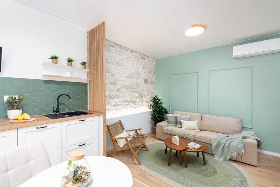 Kitchen or kitchenette, Living room, Dining area