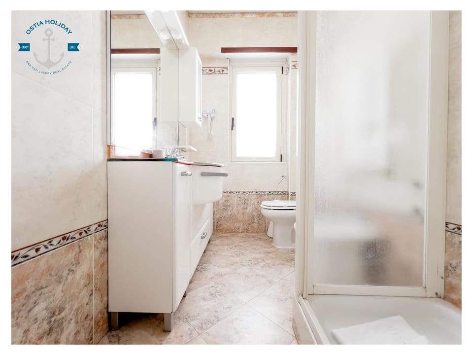 Shower, Toilet, Bathroom, Kitchen or kitchenette