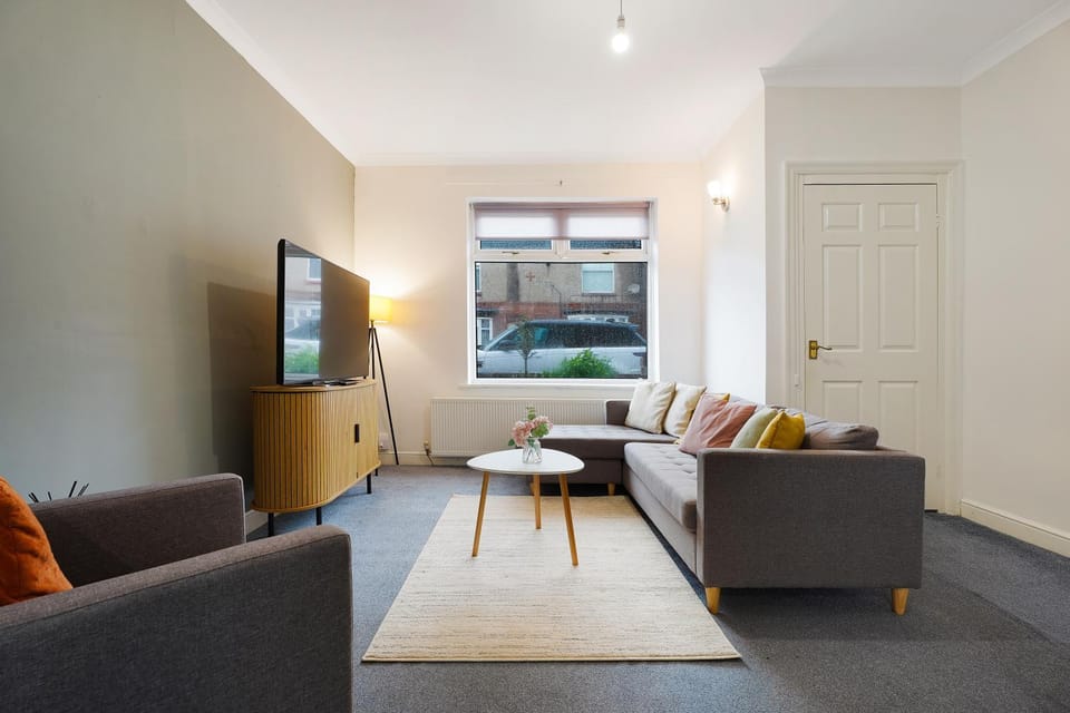 Your Second Home Apartment in England