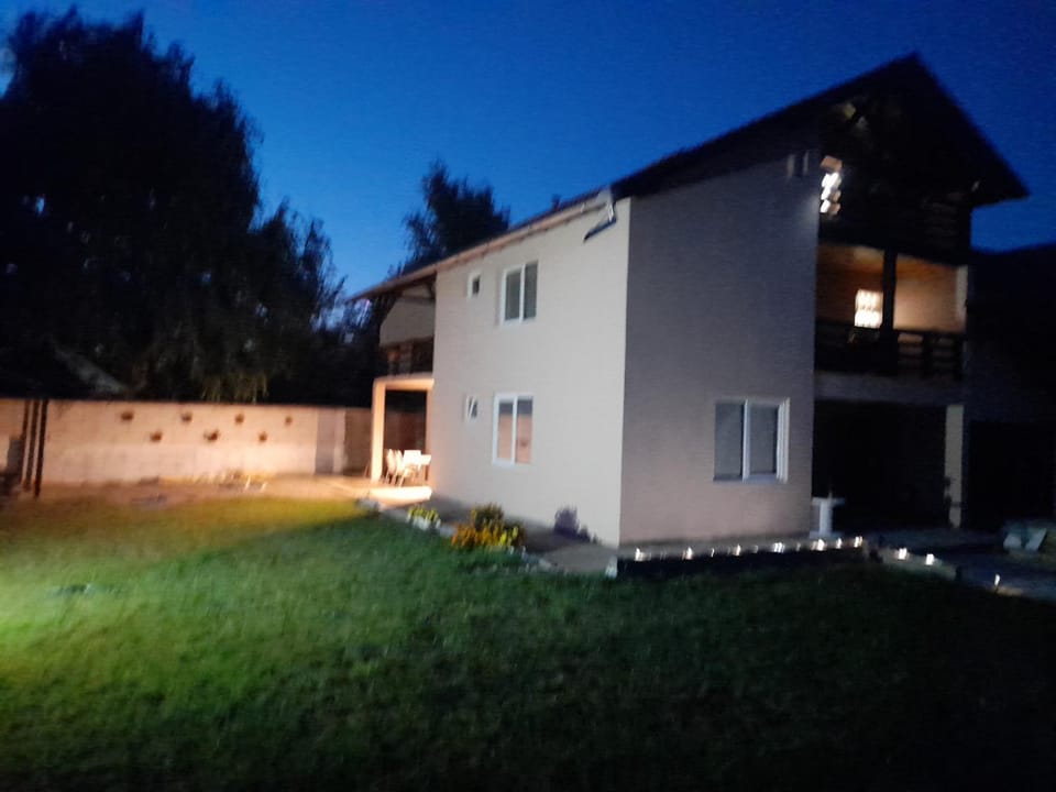 CASA FLOARE DE COLT Bed and Breakfast in Brașov County