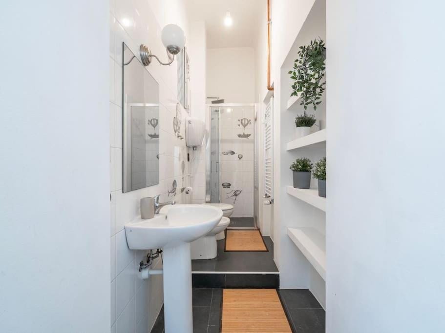 Nice apartment in Milan Porta Venezia Duomo Apartment in Milan