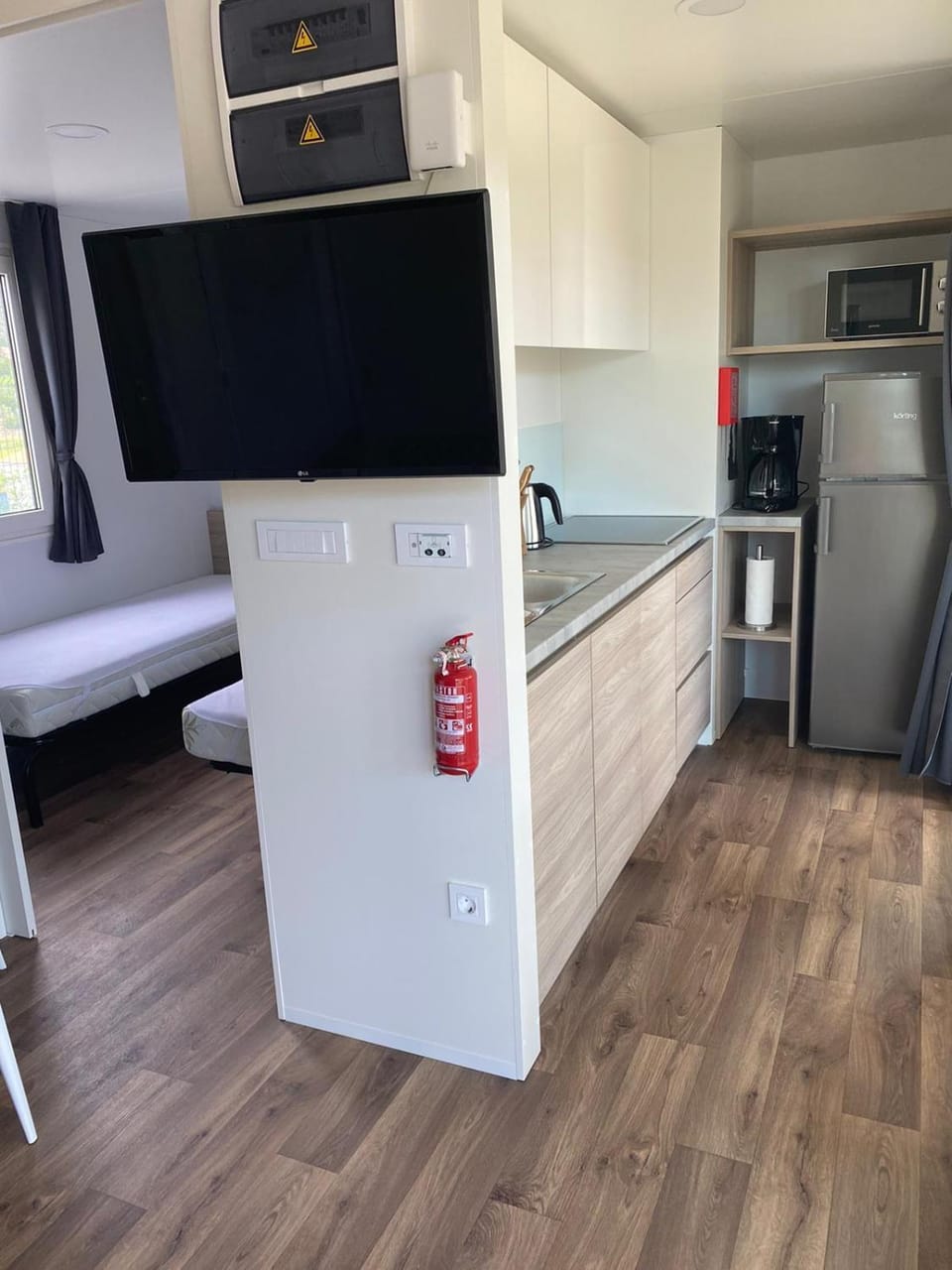 TV and multimedia, Kitchen or kitchenette
