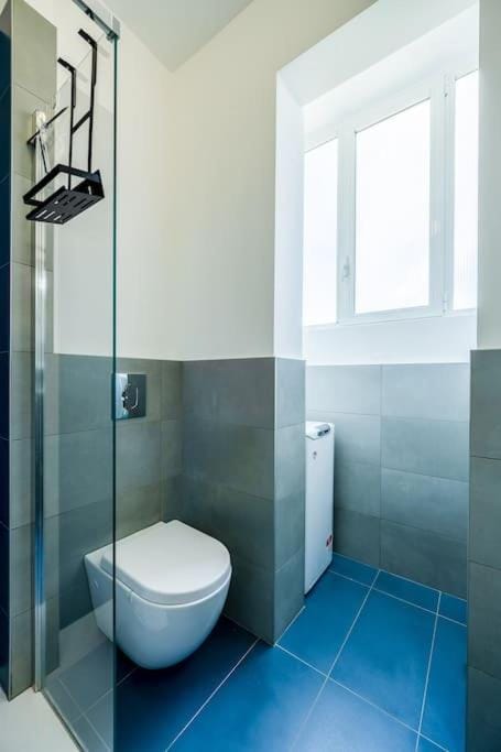 Shower, Toilet, Bathroom, bidet