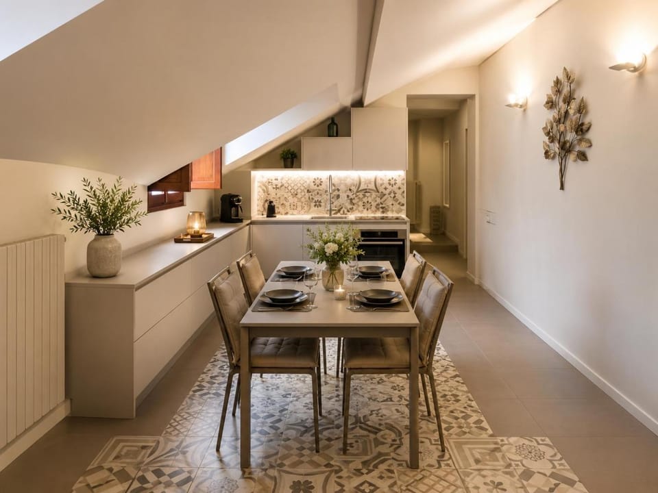 Kitchen or kitchenette, Seating area, Dining area