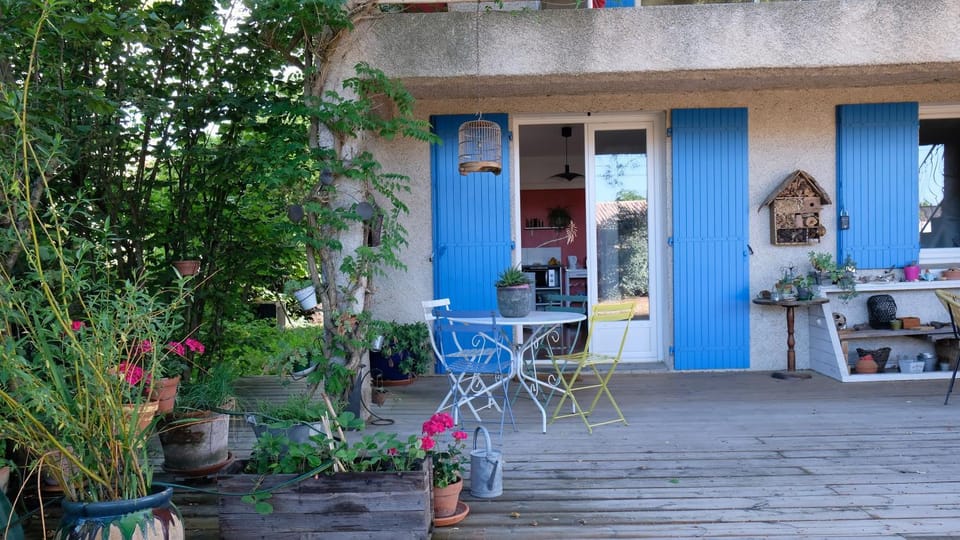 Patio, Garden, Dining area, Garden view