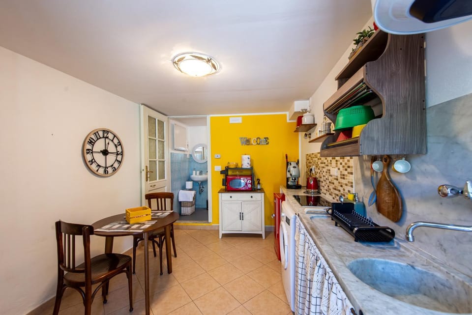 Àa da Pinèla-Biassa-Cinque Terre Apartment in Province of Massa and Carrara