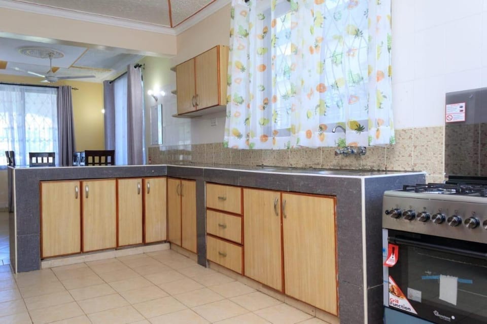 Kerith Springs Family Holiday home Bamburi Msa House in Mombasa