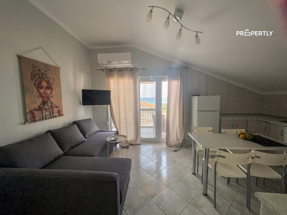 Living room, kitchen