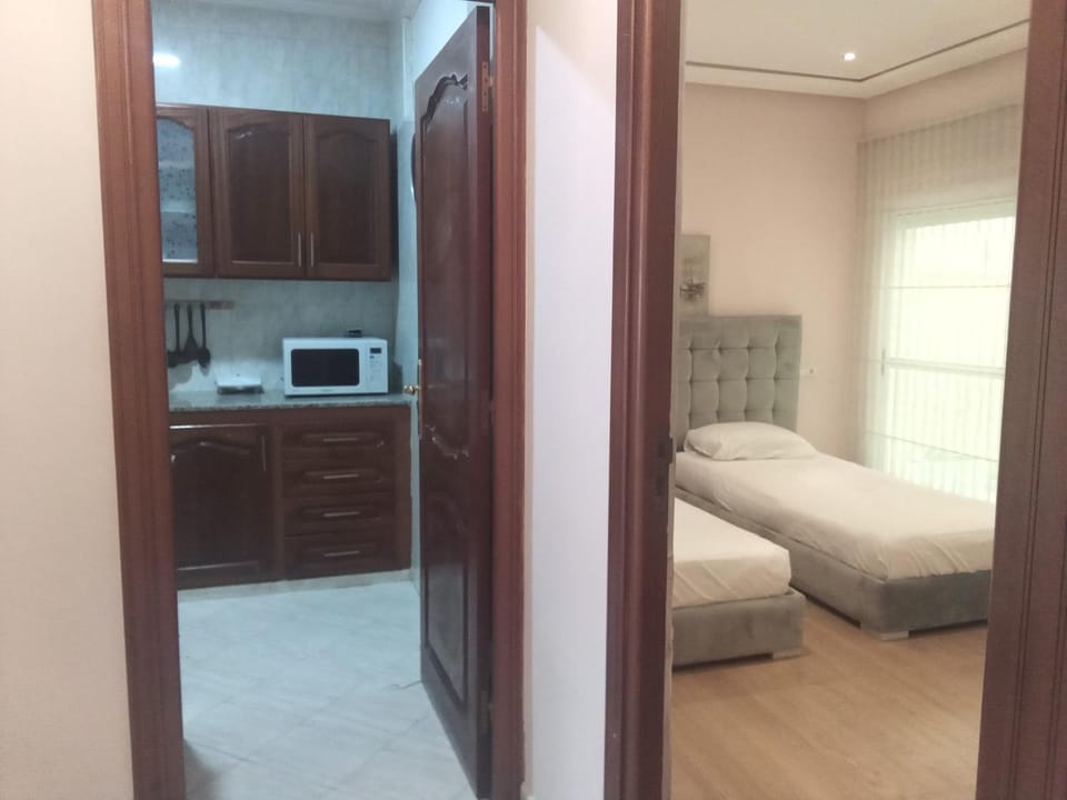 Kitchen or kitchenette, Bedroom