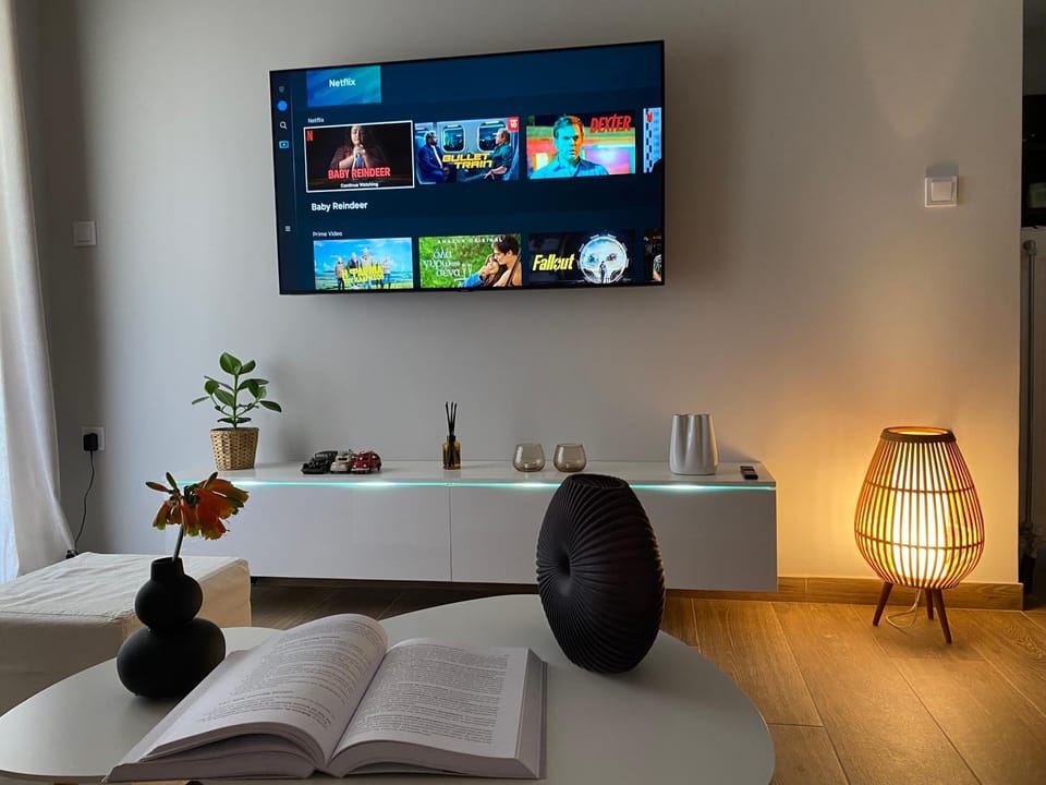 TV and multimedia, Living room, Seating area