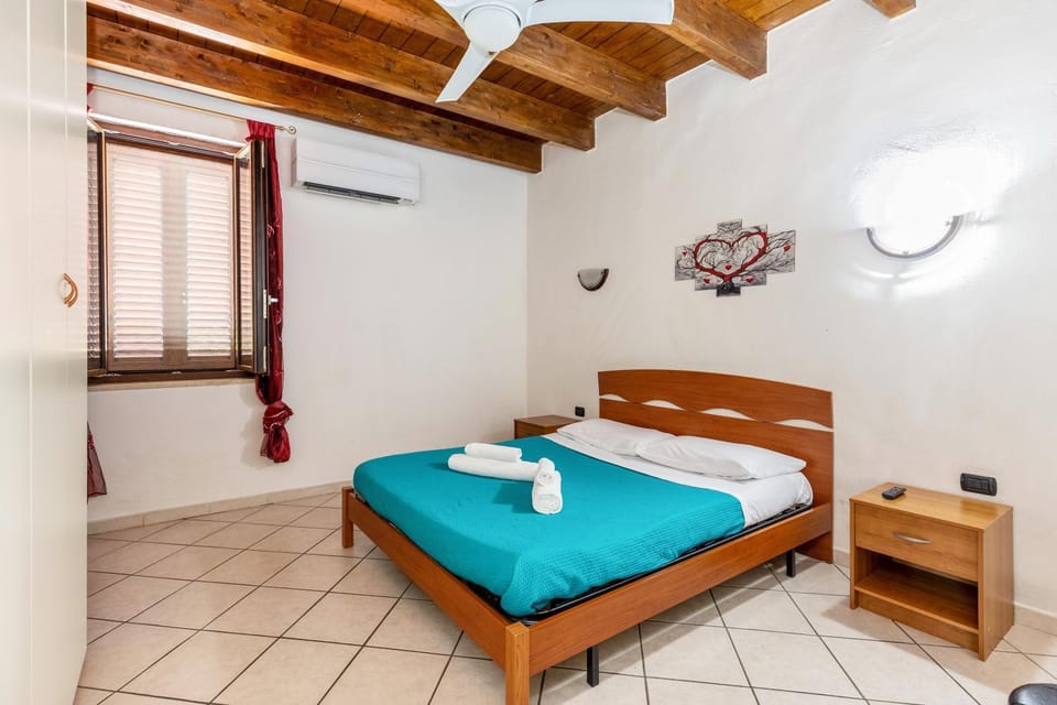 Property building, Living room, Bedroom