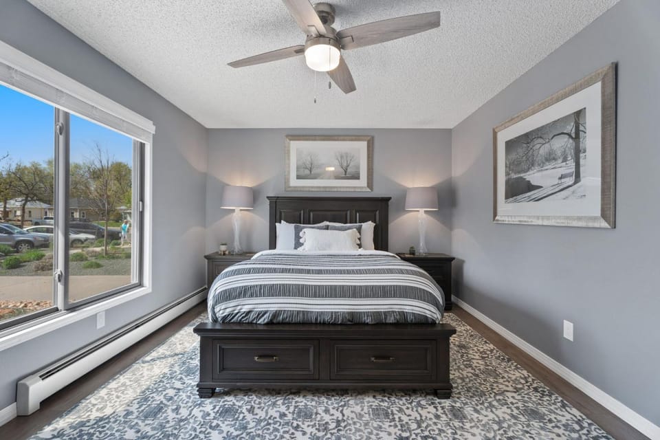 Spirit of the Rockies - Private Backyard & Hot Tub House in Fort Collins
