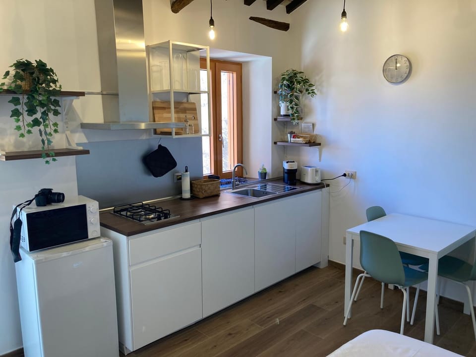 Kitchen or kitchenette, Living room, Dining area, stove