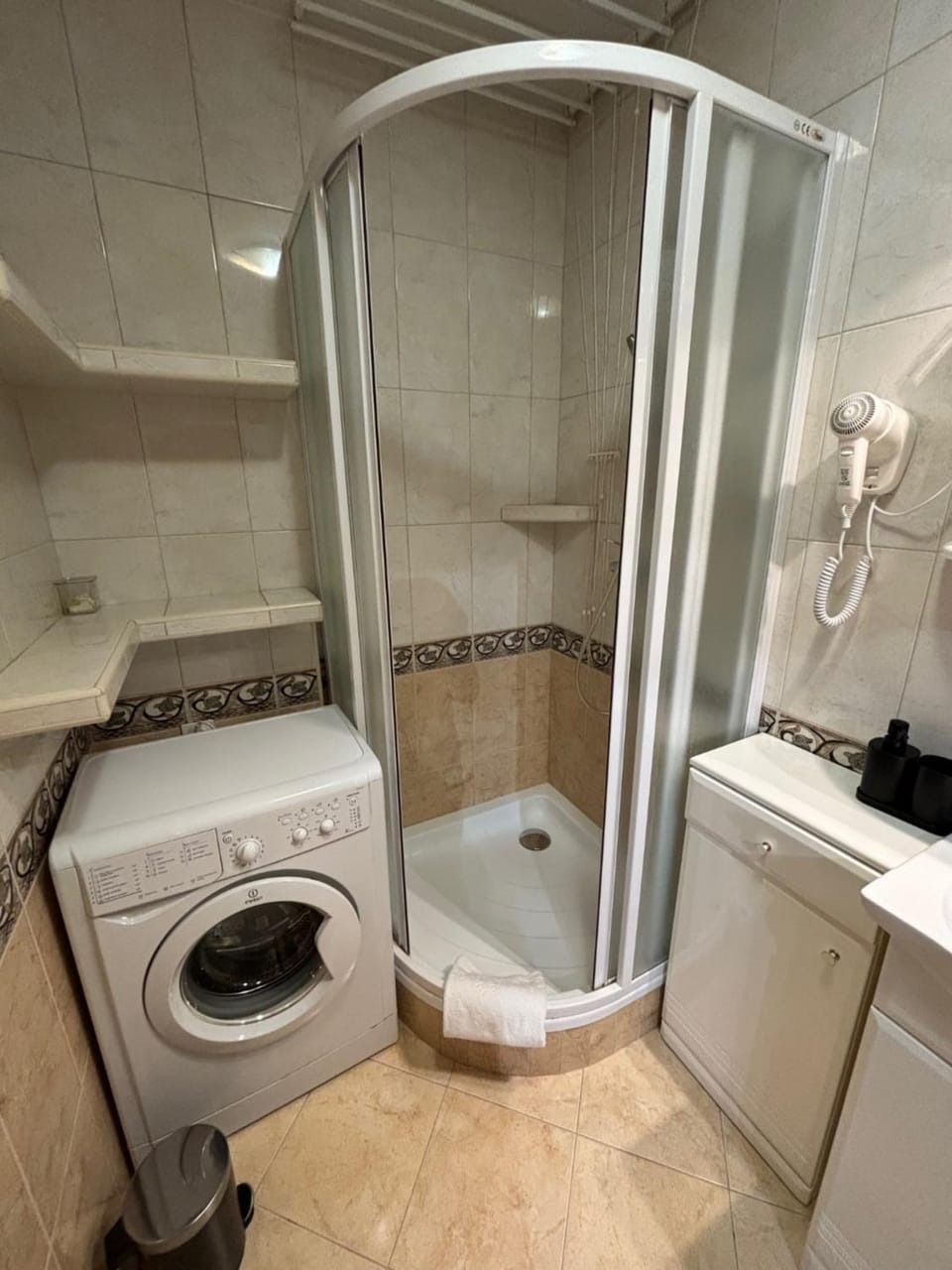 Shower, Bathroom, washing machine