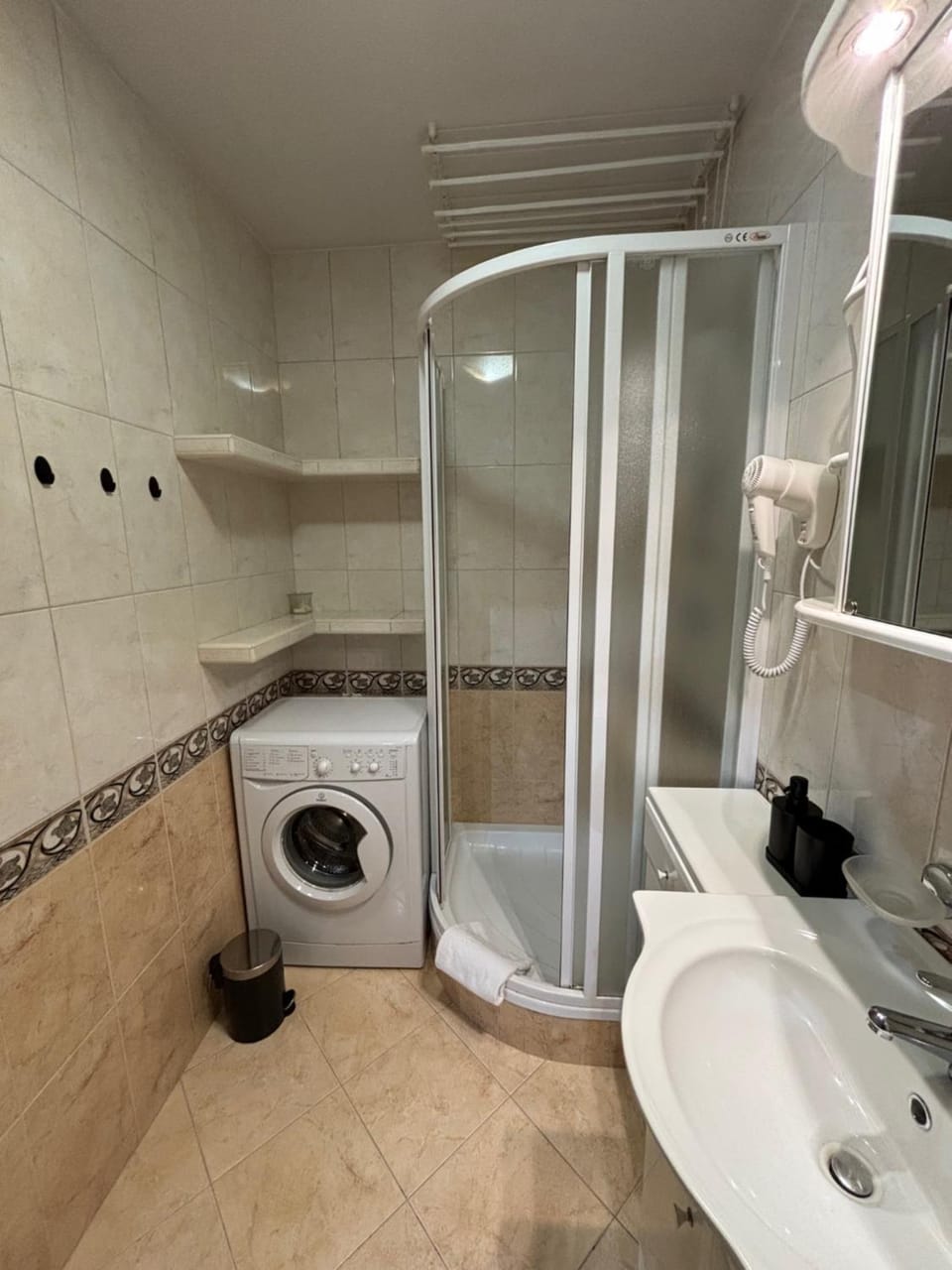 Shower, Bathroom, washing machine