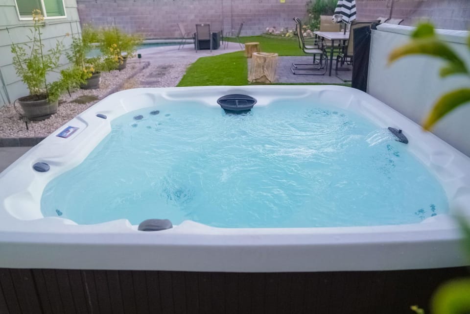Furnished Vegas Home w Pool Central Location House in Las Vegas