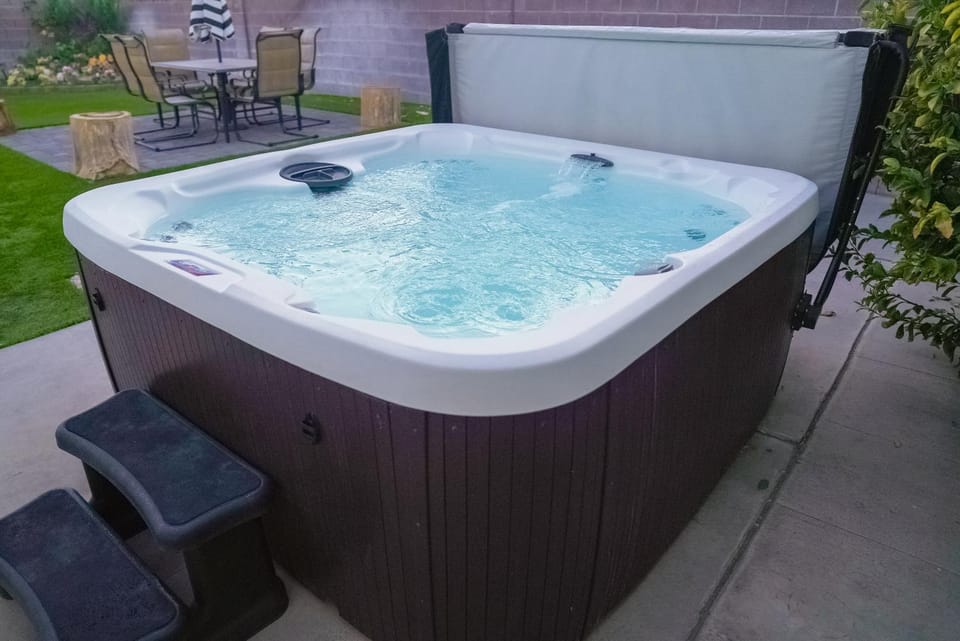 Furnished Vegas Home w Pool Central Location House in Las Vegas