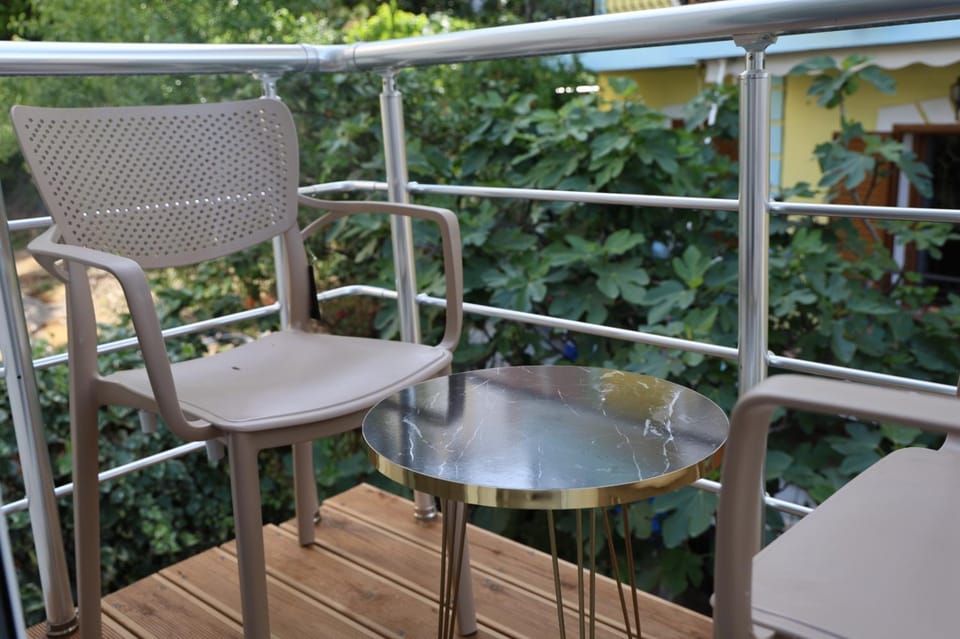 Patio, Balcony/Terrace