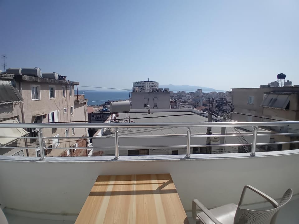 View (from property/room), City view