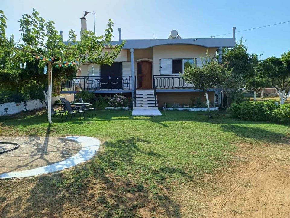 Sofia's Yard House House in Peloponnese, Western Greece and the Ionian