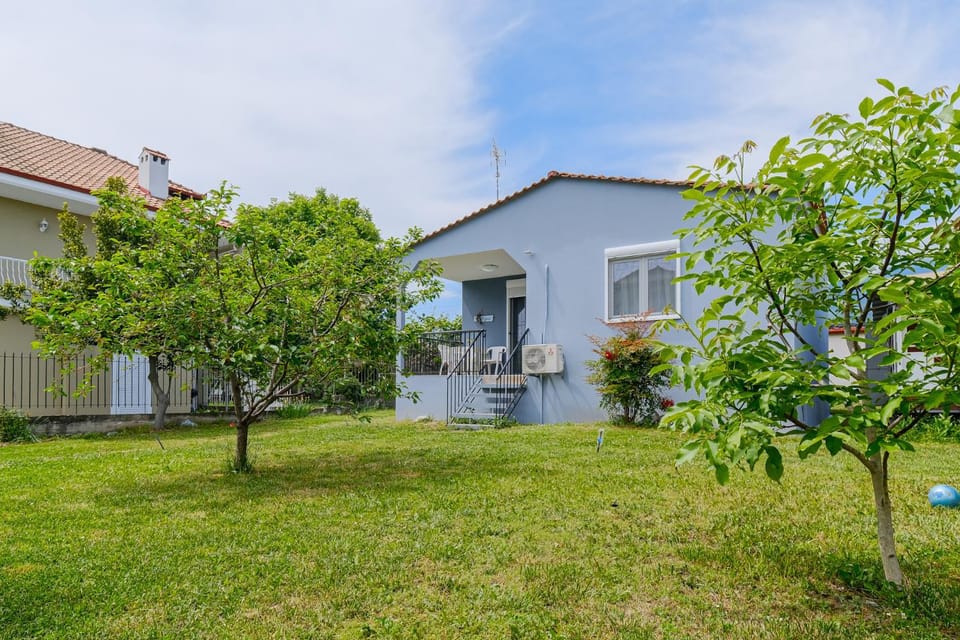 Property building, Natural landscape, Garden, Garden