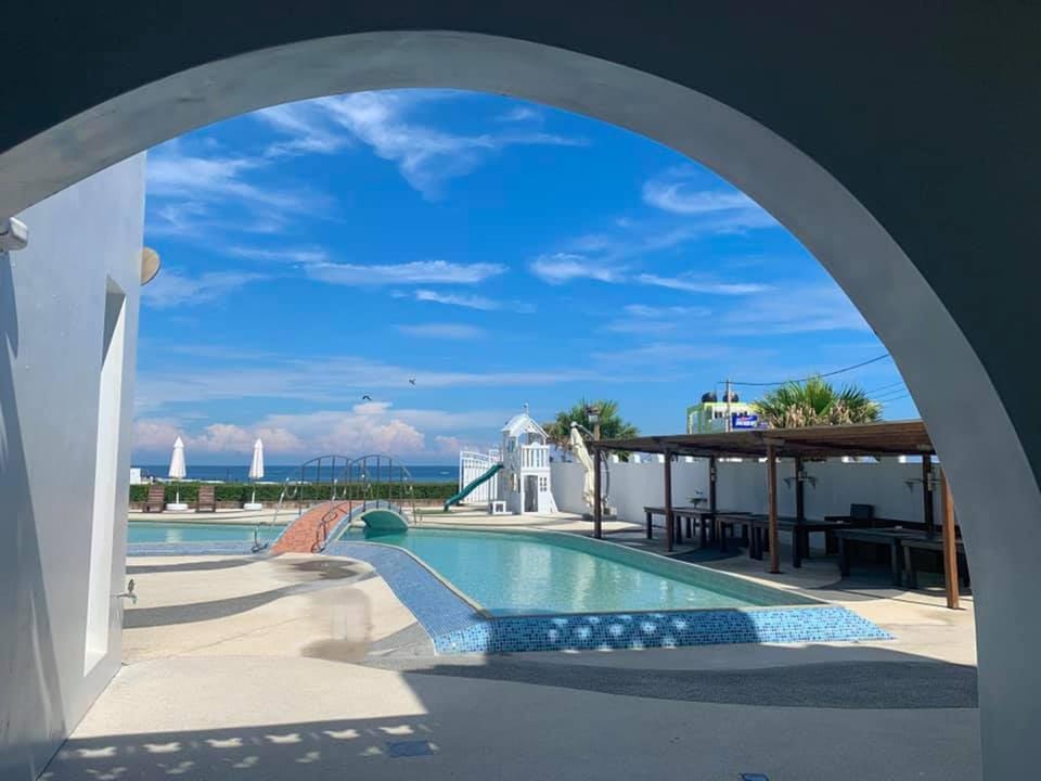 Day, Pool view, sunbed