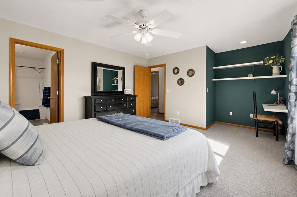 Colorado Mountain Retreat - Easy access to RMNP! House in Loveland