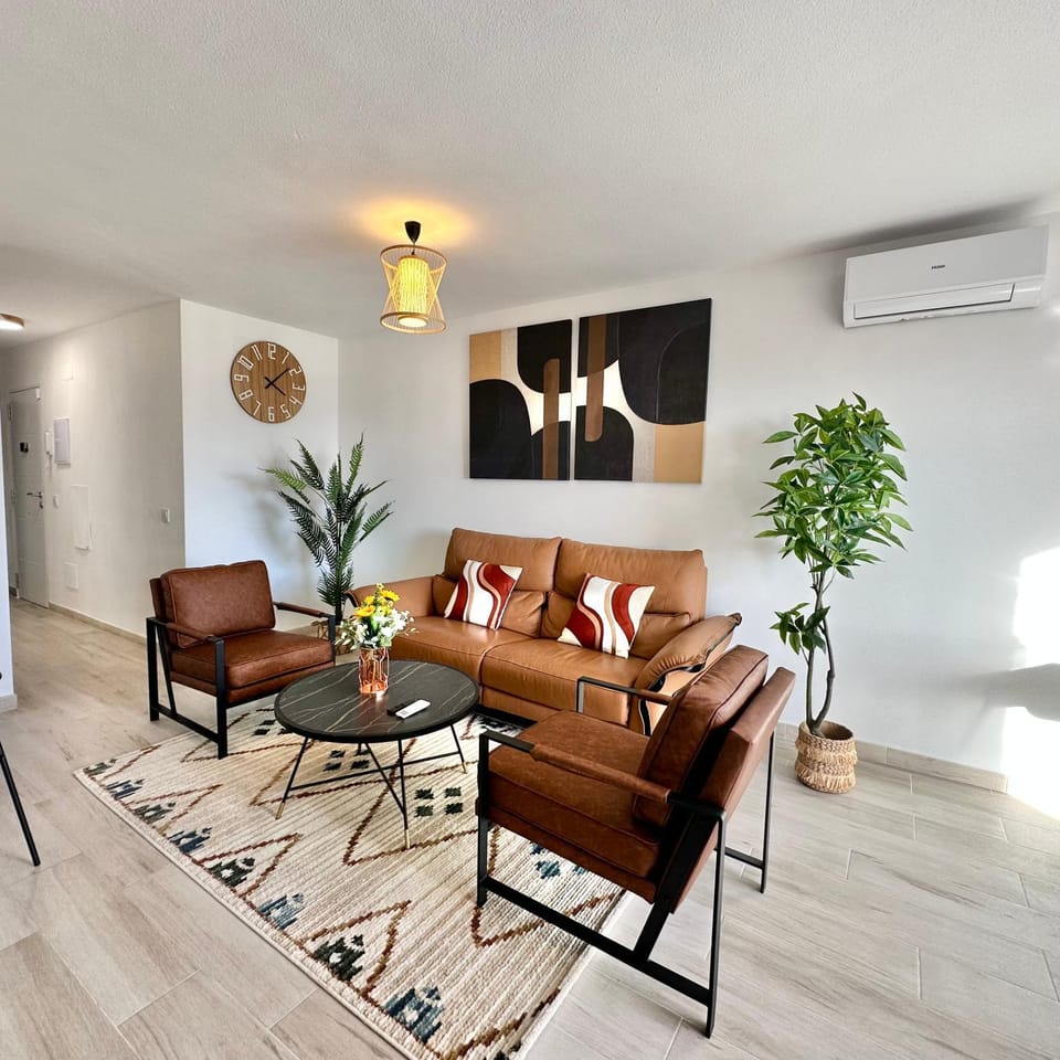 (NEW) Beachside apartment - Calahonda Beach Apartment in Sitio de Calahonda