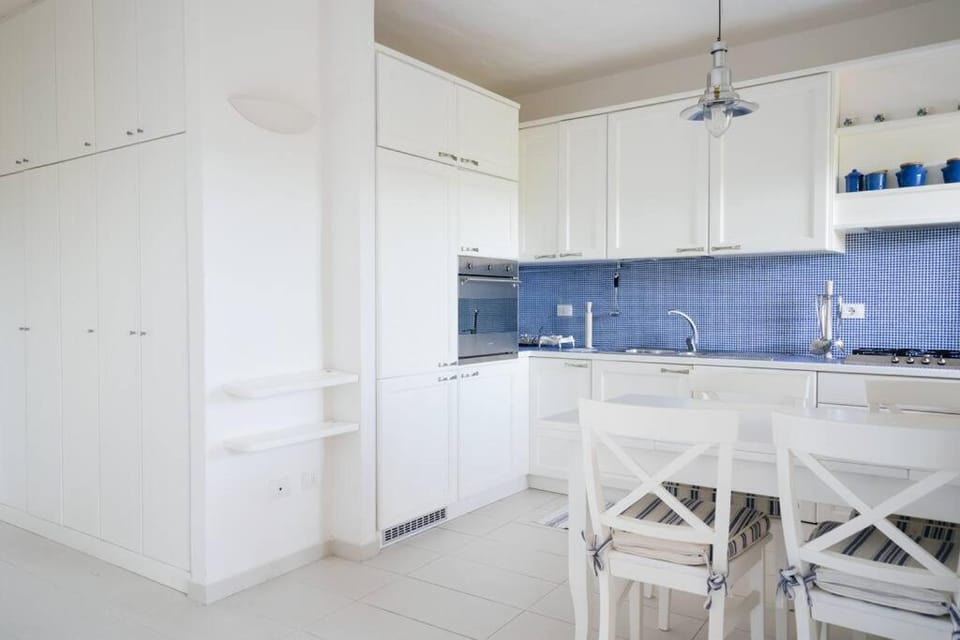 dishwasher, pet friendly, stove