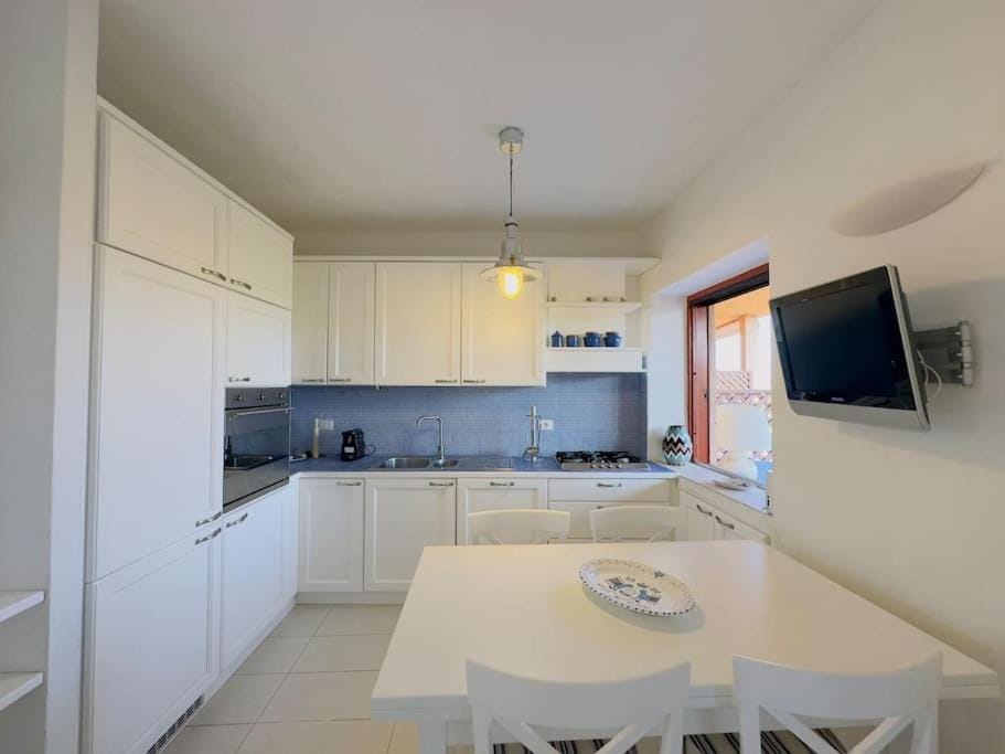 TV and multimedia, Kitchen or kitchenette, Dining area, pet friendly, stove